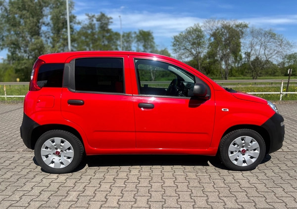 Fiat Panda cena 29900 przebieg: 130000, rok produkcji 2018 z Swarzędz małe 254
